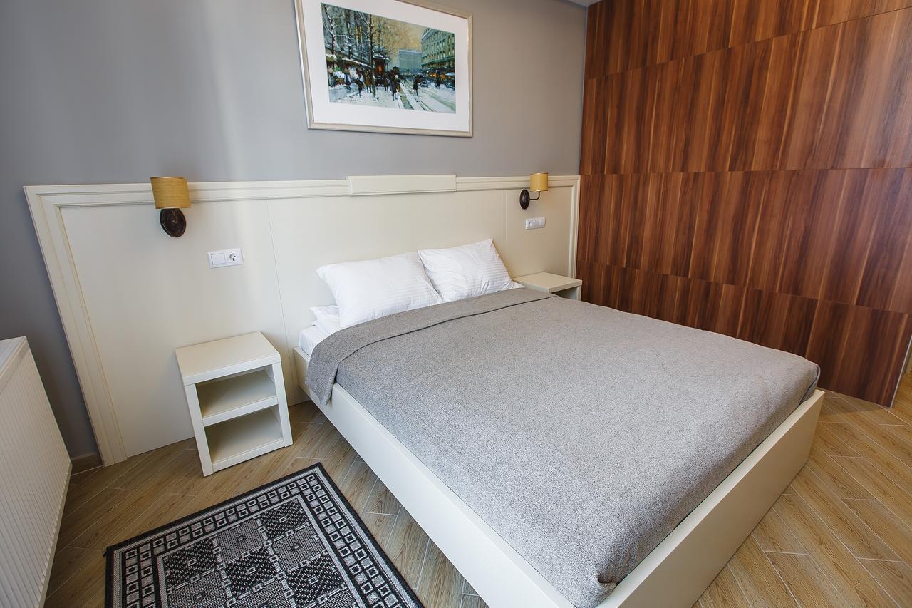 Mariinskiy Otel Baranoviçi Dış mekan fotoğraf