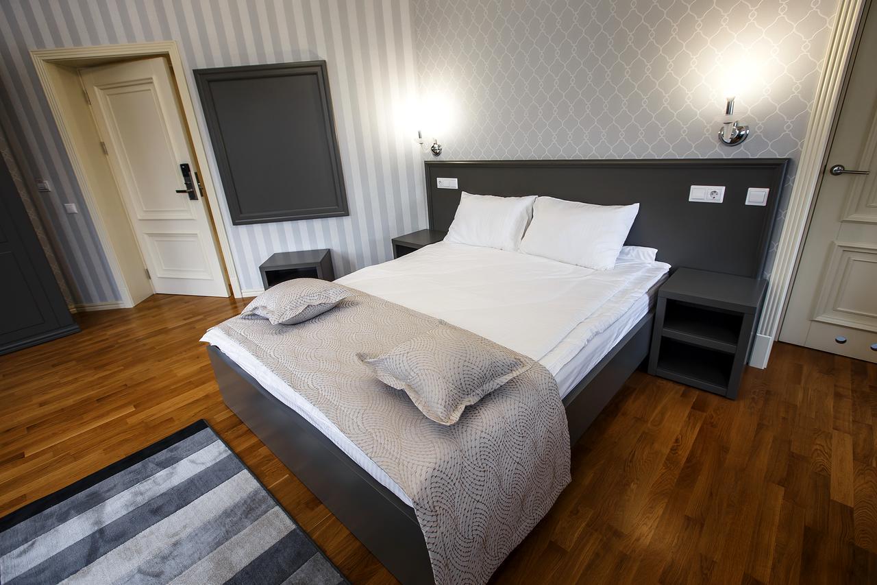 Mariinskiy Otel Baranoviçi Dış mekan fotoğraf